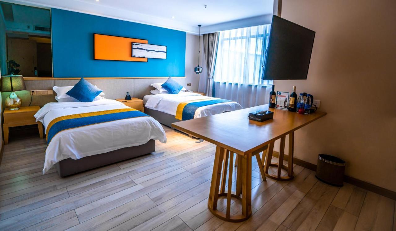Qifan Hotel Kunming Train Station Branch Экстерьер фото